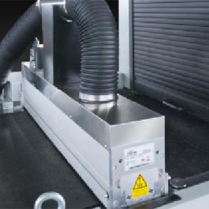 Máquina para barnizado y estampado
